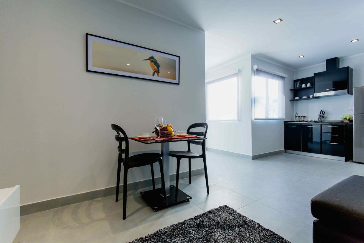 Noon Village Tower 1 Chalong Room photo